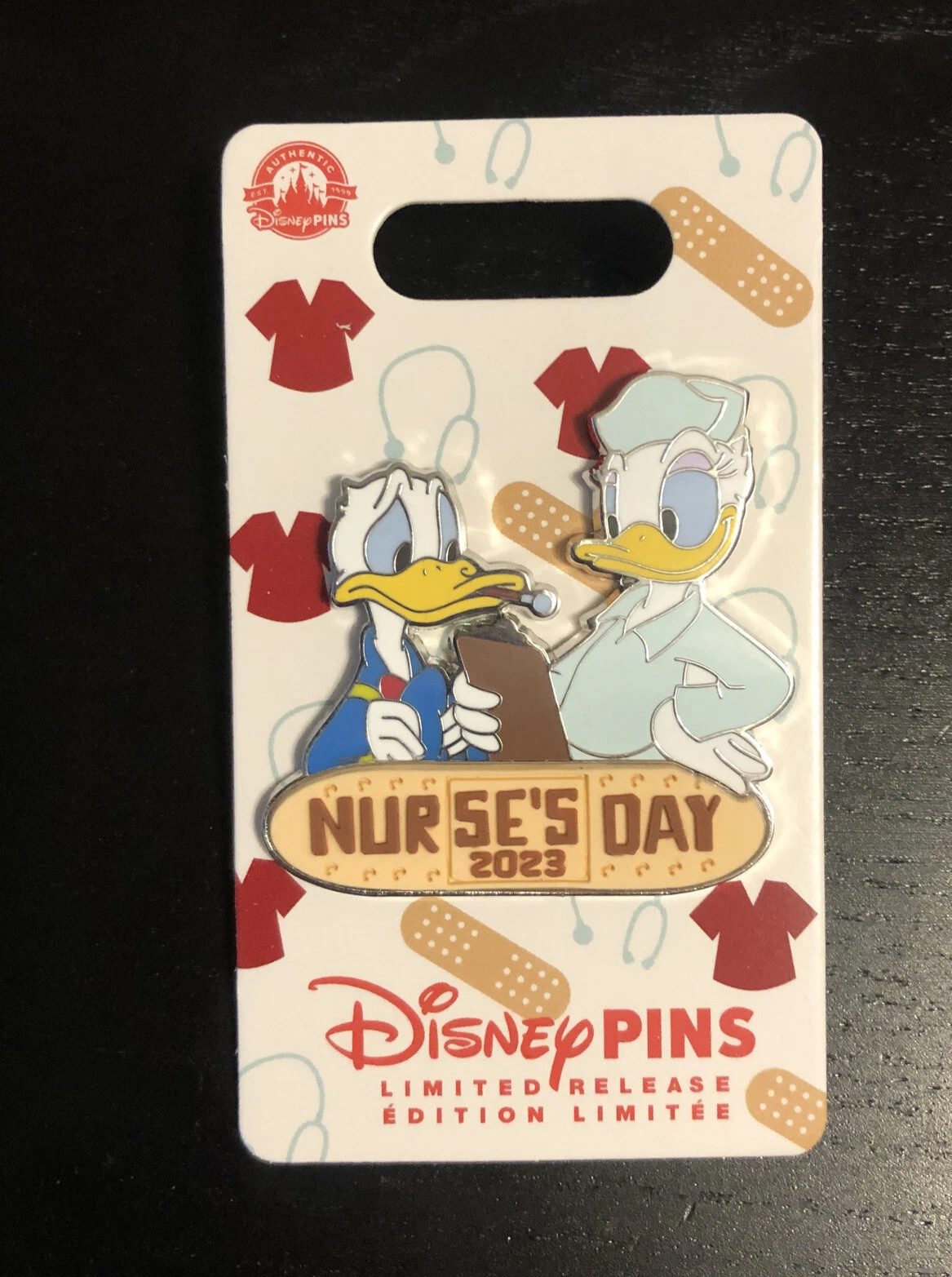 Купить Ибей Disney Nurses Day 2023 Pin Donald & Daisy Duck Limited