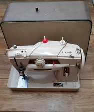 Singer 401G Sewing Machine Please Read Description
