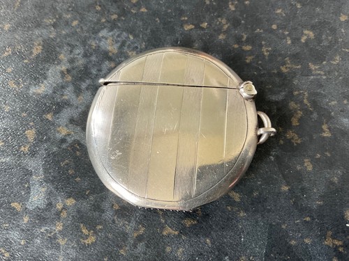 WALKER & HALL. Antique George V Circular Silver Vesta Case. Chester 1914 - Picture 2 of 13