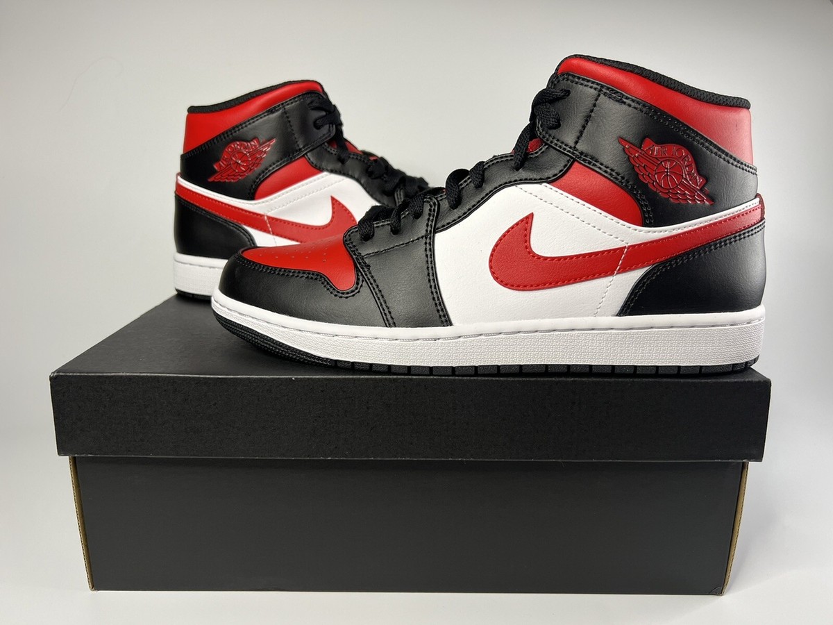Nike Air Jordan 1 Mid White Black Red Chicago Bred Toe 2022