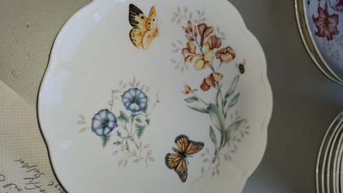Lenox Butterfly Meadow Monarch Dinner Plates - Set of 12 - Excellent Condition - Picture 8 of 14