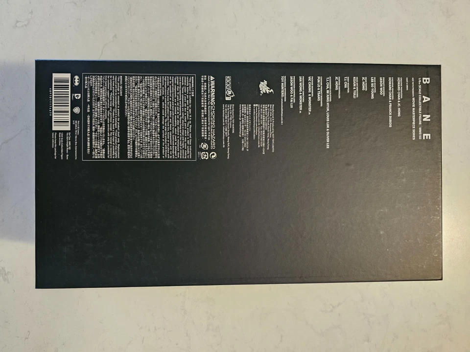 Hot Toys The Dark Knight Bane MMS183 - Brand new in box - image 3 of 4