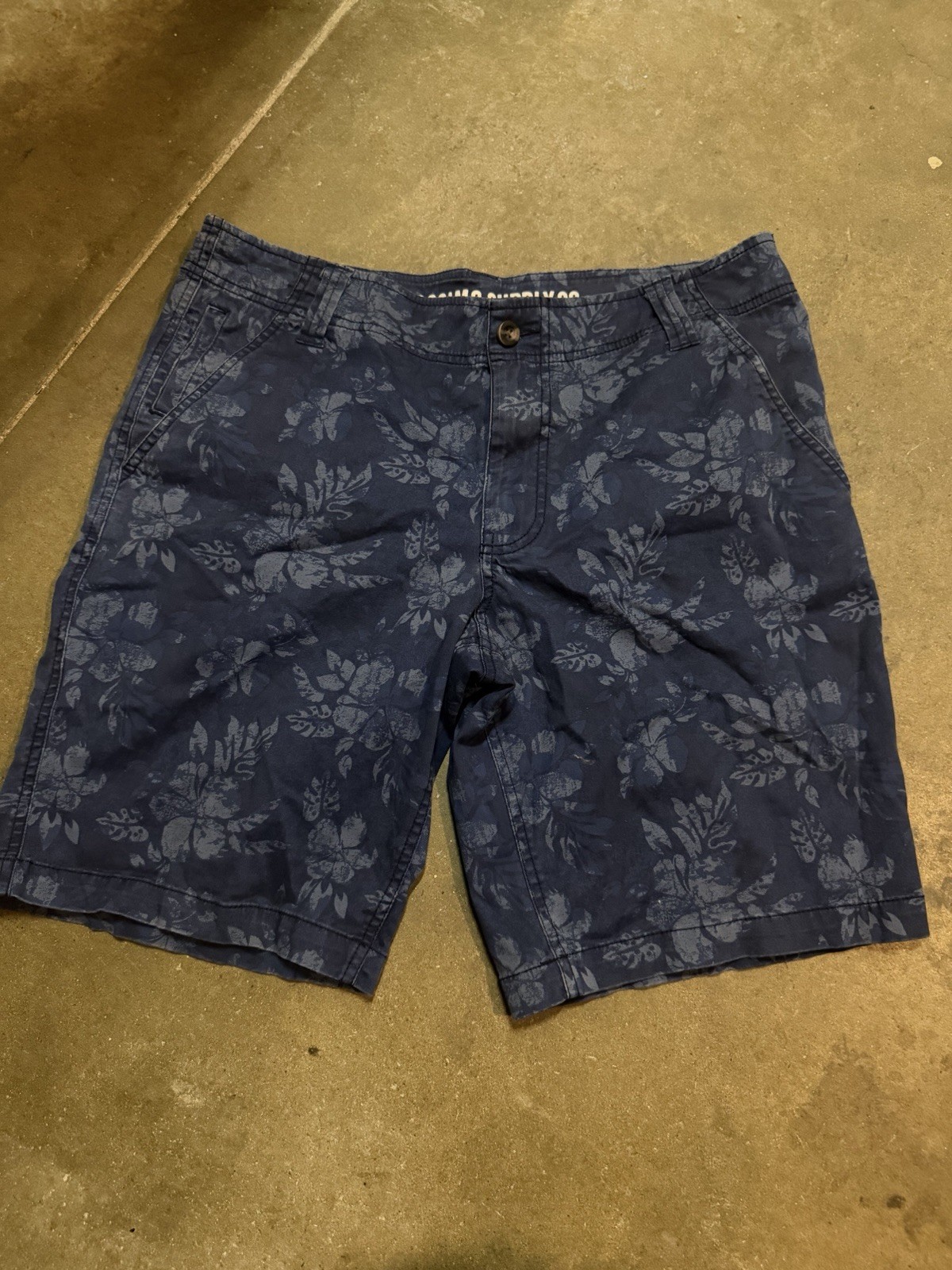 Mossimo Supply Co. Men's Floral Chino Shorts Cotton Blue Flat Front Pockets
