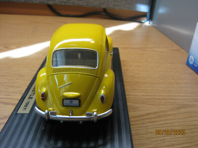 1/18 1967 VOLKSWAGEN VW BEETLE IN YELLOW BY YATMING ROAD