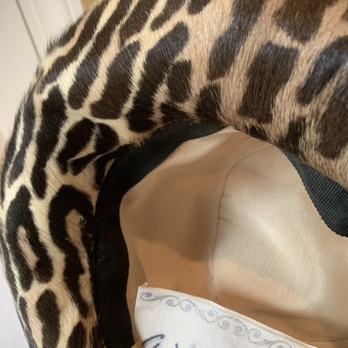 Vintage Anita Pineault Faux Fur Leather Custom Brown Print Cloche Bowler Hat - Picture 3 of 8