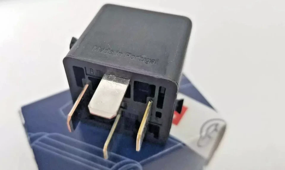 Relé de bomba de combustível Bosch para BMW 733i 840Ci 850Ci 850i E23 E24 E28 E30 Bavari M3 M6 - Imagem 2 de 4