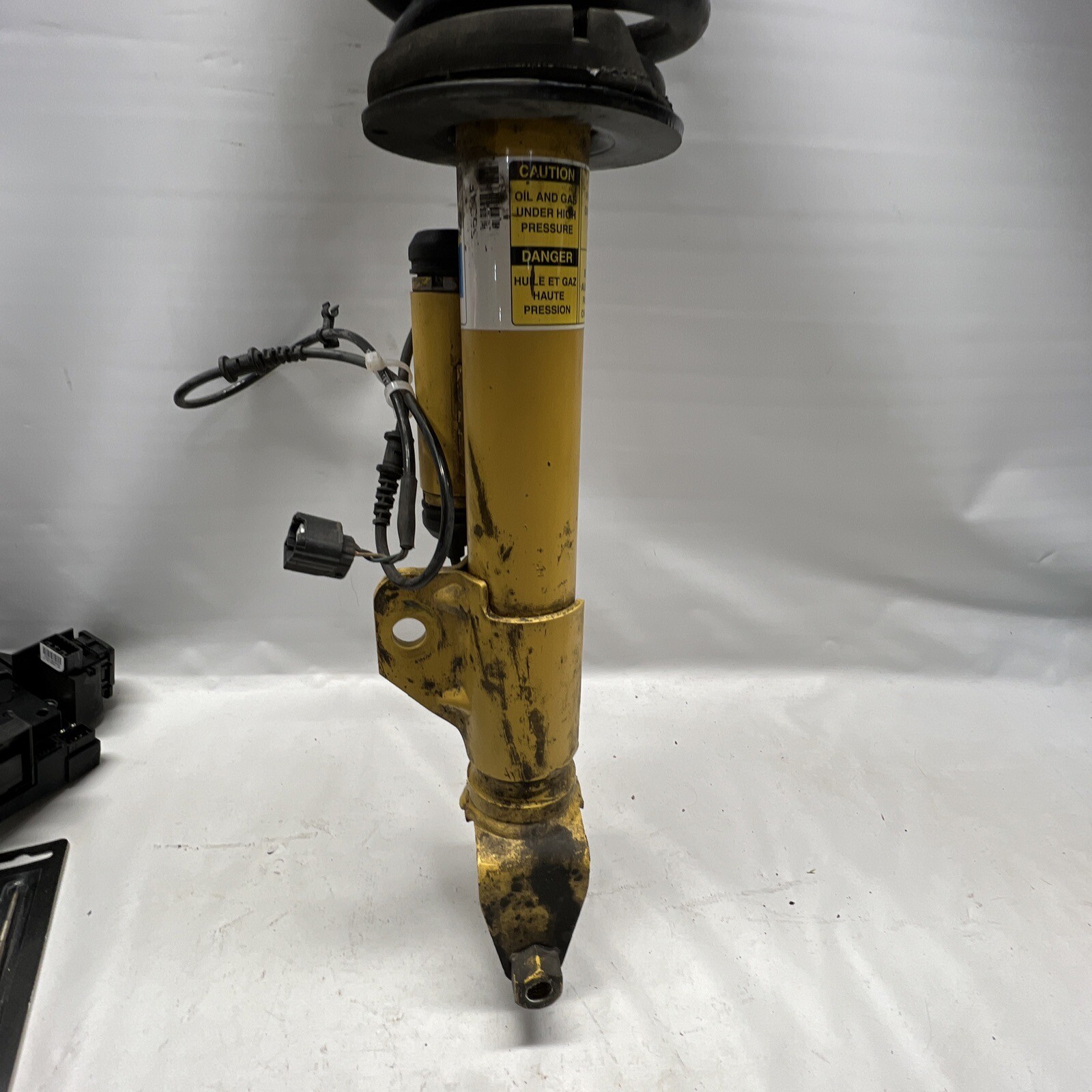 11-23 DODGE CHARGER HELLCAT SRT OEM BILSTEIN FRONT LH STRUT 