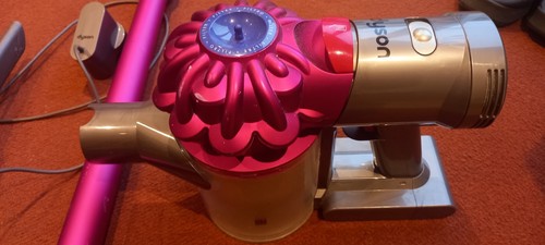 DYSON V7 SV11 MOTORHEAD Cordless Handheld Hoover Vacuum Cleaner Charger Tools - Picture 6 of 11