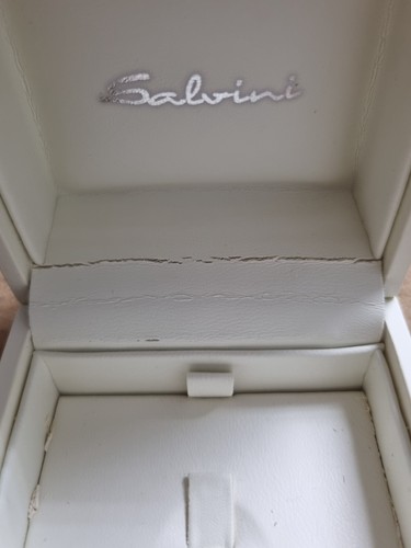 Salvini white leather ring box complete with warranty blank in good condition - Picture 12 of 20