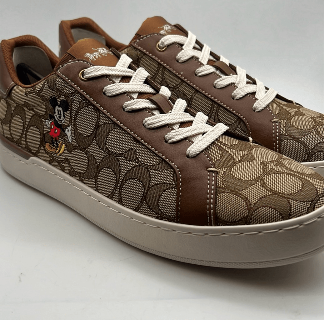 Disney - クラリ Disney X Coach Clip Low Top Sneaker With Mickey Mouse CN431