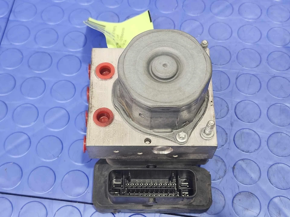 Conjunto modulador bomba freno antibloqueo ABS Mercedes Benz CLA250 FWD 14-19 FABRICANTE DE EQUIPOS ORIGINALES Foto 3 de 4