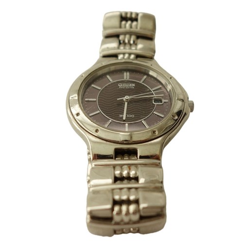 Reloj Citizen Eco-Drive para mujer de acero inoxidable resistente al agua funciona muy bien - Imagen 2 de 9