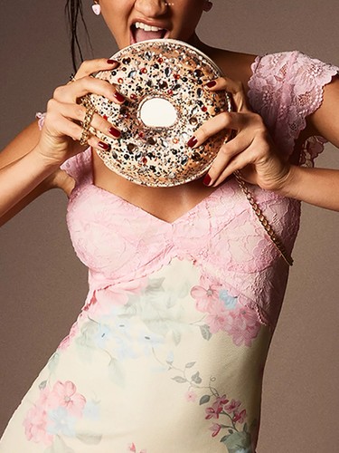 Betsey Johnson I'm Everything Zdobiony bajgiel Crossbody Fabrycznie nowy z metką - Zdjęcie 5 z 11