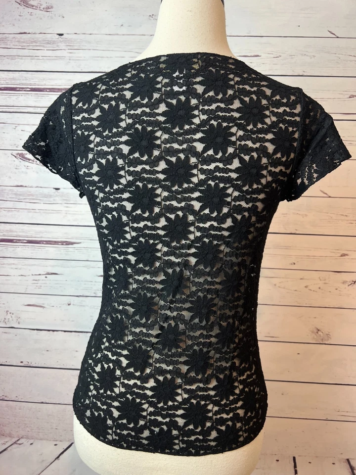 Banana Republic 婴儿娃娃衬衫花边 Y2K Whimsigoth 尺寸小号性感透明黑色 — 第 3/4 张图片