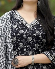 Women Embroidery Solid Kurta and Pant Set with Dupattas