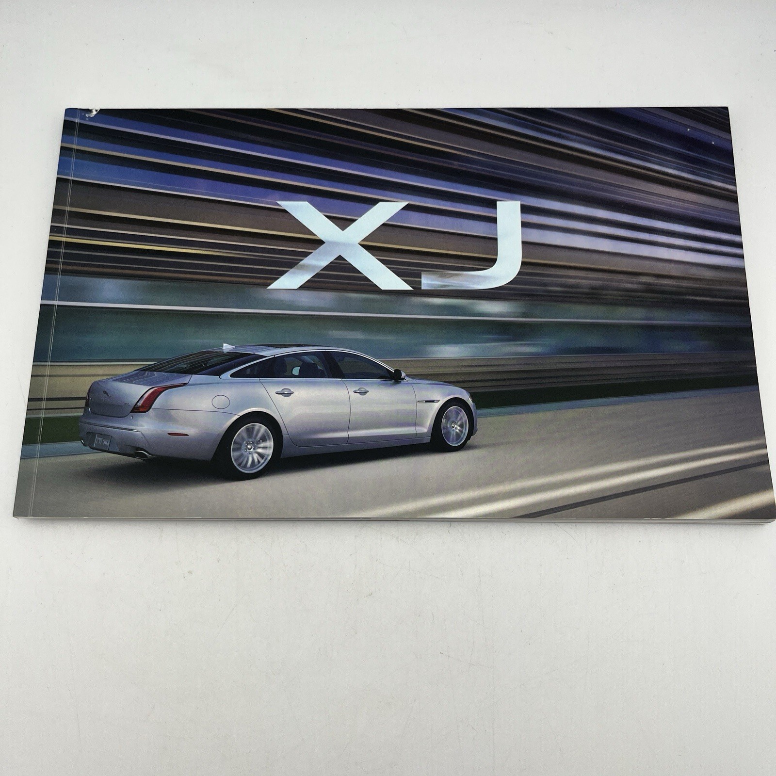2013 Jaguar XJ XJ8 XJL 50-page Original Car Sales Brochure Catalog