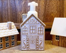 Bath  Body Works Christmas Gingerbread  House Ceramic Hand Soap Dispenser