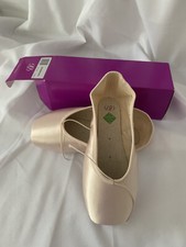 NIB Russian Pointe RP Collection Mabe Pointe Shoes Pink Size 40 W5 V2