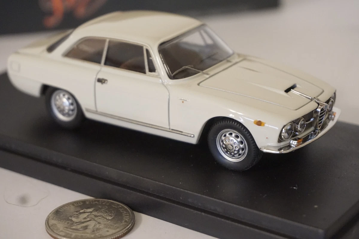 Bang/ Box / Best Alfa Romeo Diecast Cars, Trucks & Vans for sale