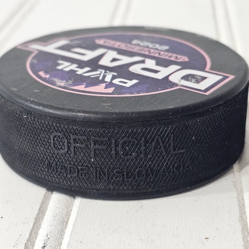 NEW Hockey Puck 2024 Minnesota MN Draft PWHL Women’s Anneke Linser Autographed - Picture 8 of 10