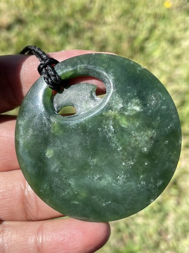 Nephrite Greenstone Pounamu Des HETHERINGTON's 'Stylised Bird DISC' JADE PENDANT - Picture 3 of 15