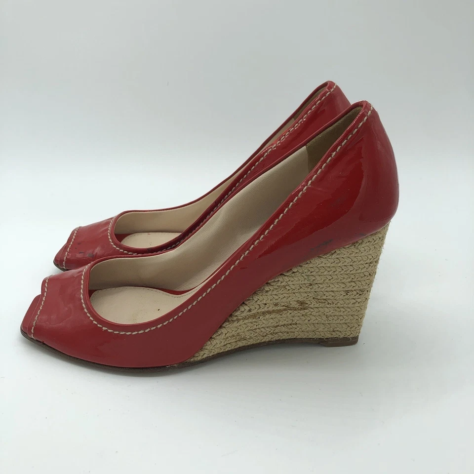 Alpargata de charol rojo Prada cuña punta abierta tacones talla 36 usada en excelente estado Foto 4 de 4