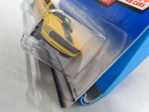 Hot Wheels 1998 First Editions Yellow Mustang Mach I #18539 Collector #670 New - Picture 3 of 8