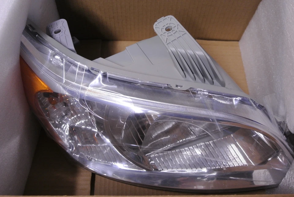 雪佛兰 Aveo5 卤素头灯右乘客侧 2010 - 2011 — 第 4/4 张图片