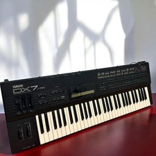 YAMAHA DX7II-FD Digital Programmable Algorithm Synthesizer Working Confirmed