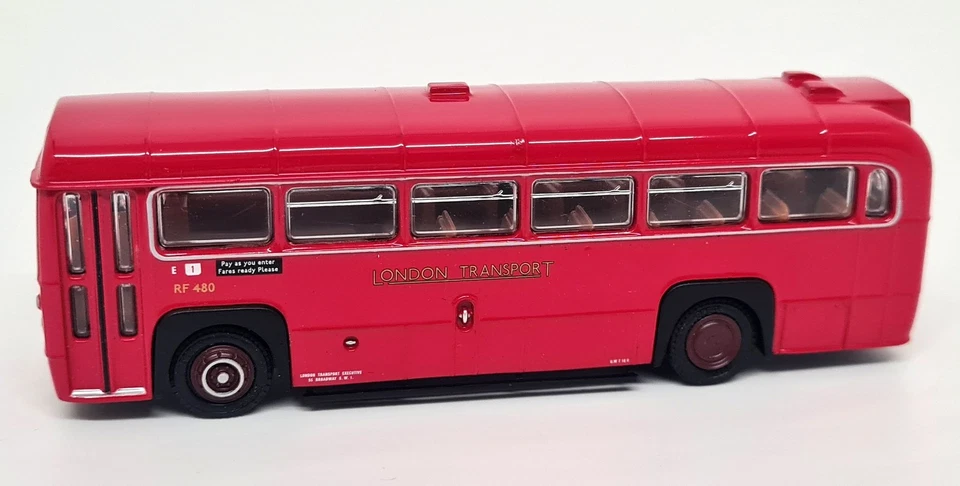 EFE 1/76 AEC RF Bus London Transport 121 Enfield 23318 Diecast Model Bus - Photo 4/4