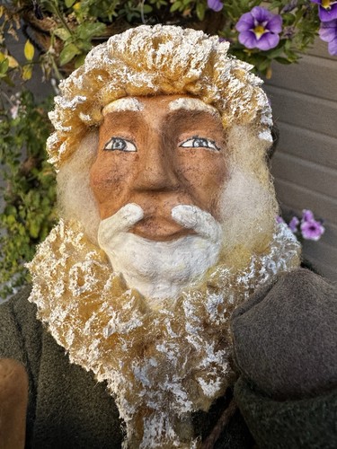 Antiker deutscher Weihnachtsmann Belsnickel Pappmaché Süßigkeiten Behälter grün Gewand Sack 15" - Bild 2 von 7
