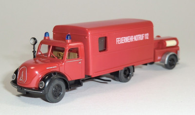 Wiking - Magirus Sirius Koffer-LKW mit TSA ''Feuerwehr'', 1:87 #25-SV893/K46