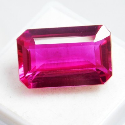 Natürliches Pinkes Ruby 20.60 Ct IGL Zertifiziert Echte Mogok Edelsteingeformt