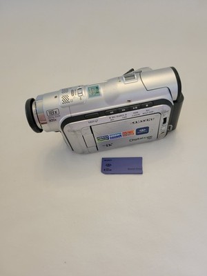 Samsung Camcorder SCD107 Mini-DV Digital 20X Optical Zoom Memory Stick As Is