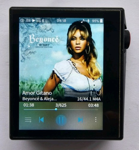 HIDIZS AP80 Hi Res DAC Audio Player + Case + 128gb SD card + Band Bundle. - Picture 2 of 13