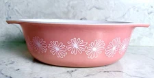 PYREX Pink Daisy Casserole Baking Dish No Lid 043 1.5 Quart VTG MCM