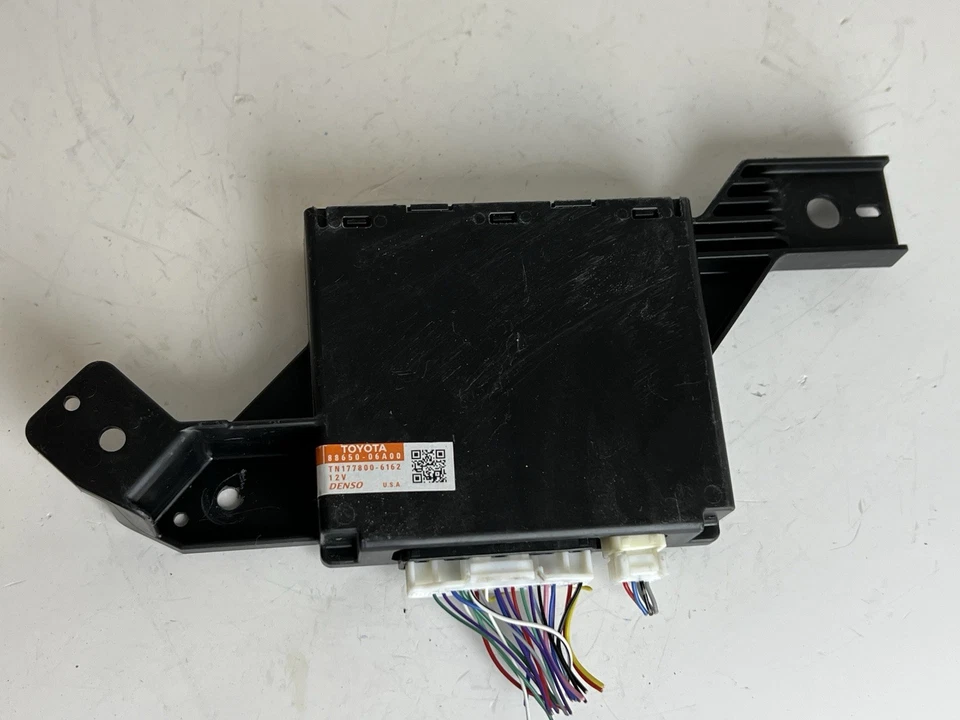 Toyota Camry Hybrid 2017 unidad de módulo de control de temperatura de aire acondicionado 88650-06A00 OEM Foto 2 de 4