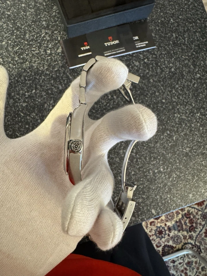 Tudor Black bay 41mm - Bild 4 von 4
