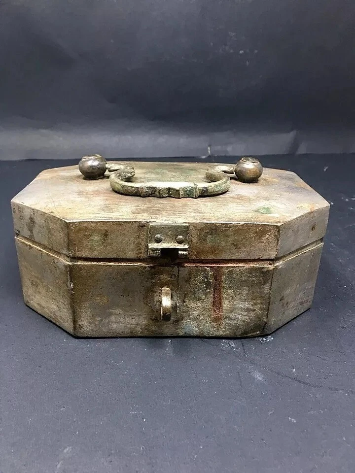 Caja de betel persa islámica vintage de cobre hecha a mano pandan con cuchara Foto 2 de 4