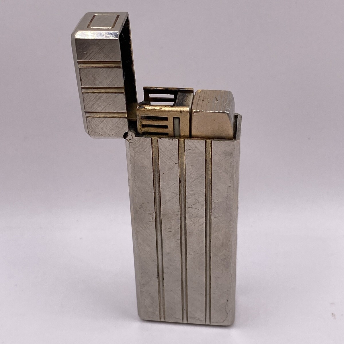 VINTAGE DOMANI PIEZO CIGARETTE LIGHTER Silver/gold Toned