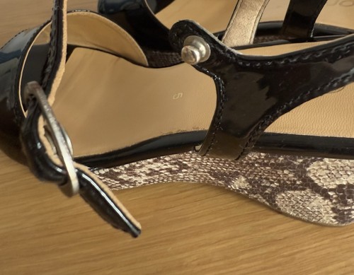 Gabor Black Patent/Snake Skin Sandals Size 5 UK Leather Wedges Quality Worn Once - Picture 8 of 10