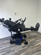 QUICKIE Q500M POWER WHEELCHAIR TILT,RECLINE, LEGS, LIFT.LIGHTS.LARGE SEAT. 17 Mi