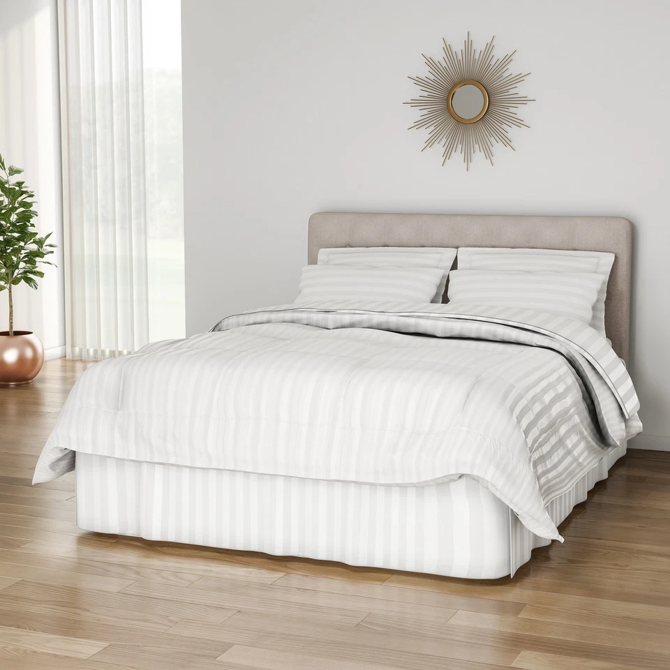 Porch & Den Lockhart resistente a arrugas suaves a rayas Foto 2 de 4