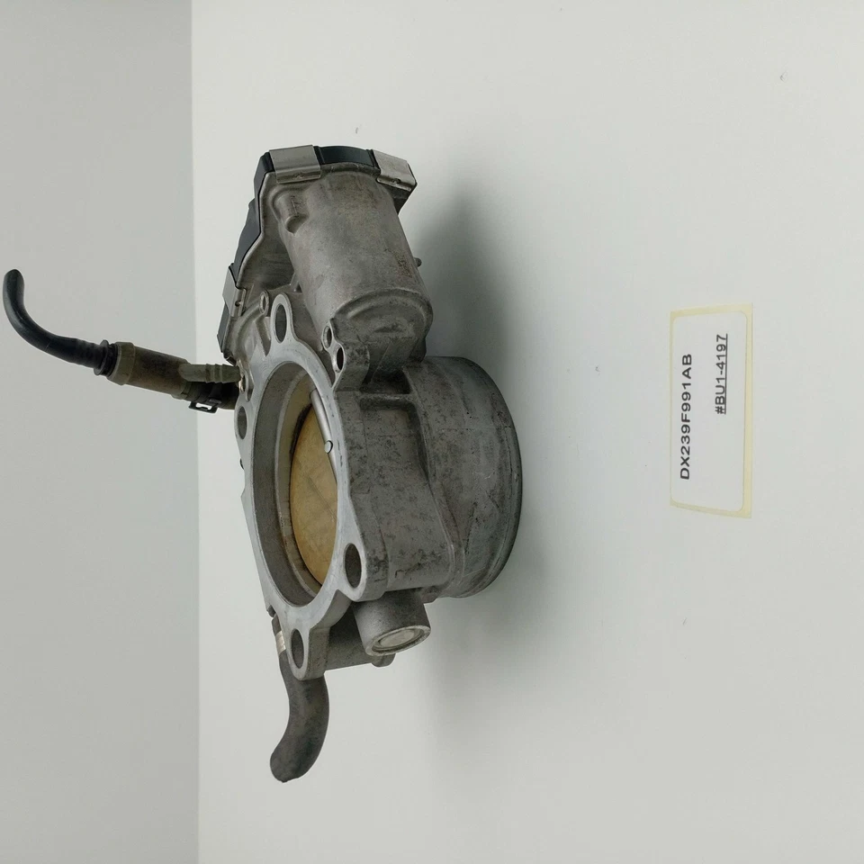 Jaguar F-Type 2013-2020 carrocería del acelerador DX239F991AB Foto 2 de 4