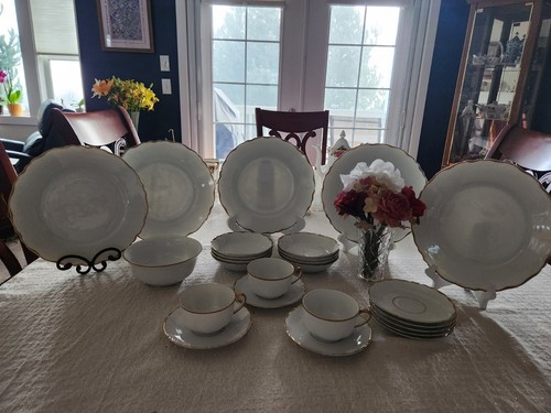 Beautiful, rare, Vintage H&Co Bavaria Dinnerware Set. Made in Germany! - Picture 3 of 21