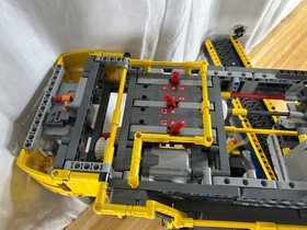 Lego Technic: Model: Construction: Bucket Wheel Excavator 42055 (2016)