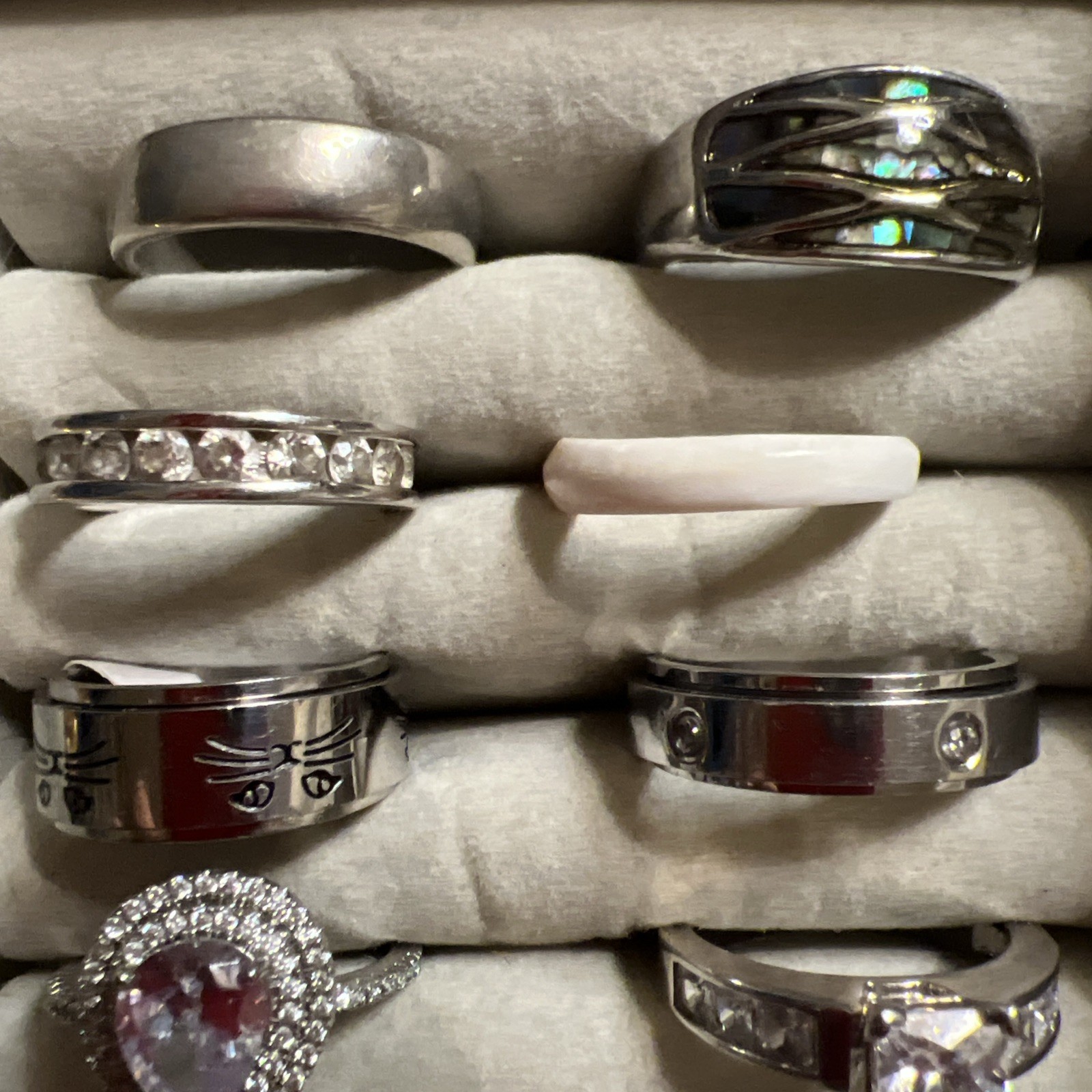 Vintage Assorted Ring Lot Mostly Silver Tone Cost… - image 4