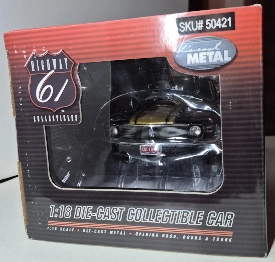 1970 Ford Mustang Boss 302 Highway 61 Diecast 1:18 Car - Black & Gold - Image 4 of 4