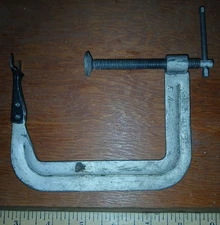 Snap-On CF-19 Valve Spring Compressor, Used