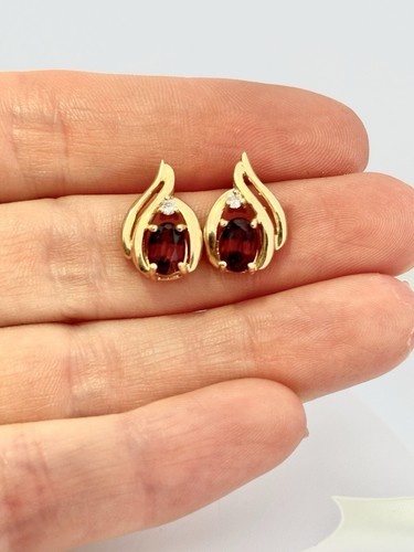 14k Solid Yellow Gold Red Garnet And Diamond Stud Earrings - Picture 7 of 7